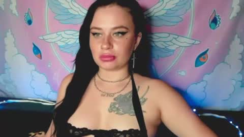 Snapshot of prettyaliceee chatting on July 25, 5:05 am Alice online show from July 25, 5:05 am