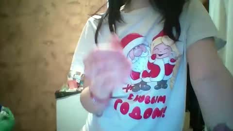 Bella online show from April 13, 8:03 pm