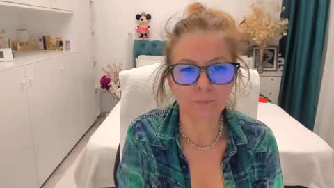 wilma online show from April 18, 7:58 pm