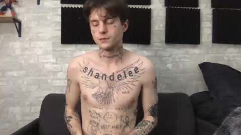 pretty boy online show from February 1, 4:14 am