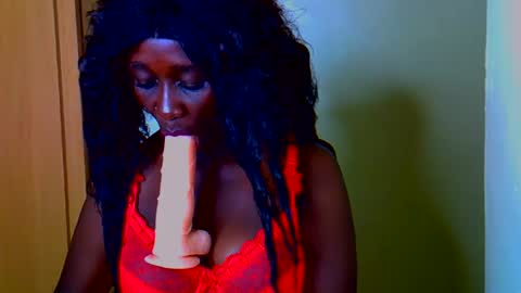 prettycandy0 online show from May 15, 11:12 pm