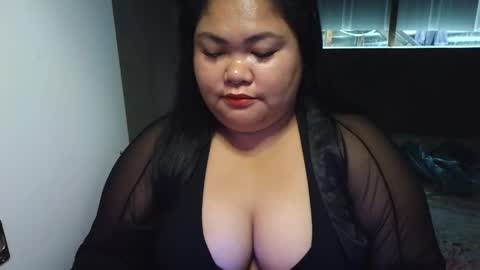 Snapshot of prettycarla_ chatting on June 5, 1:34 am prettycarla online show from June 5, 1:34 am