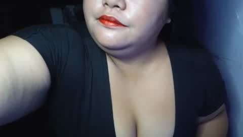 Snapshot of prettycarla_ chatting on July 17, 1:12 am prettycarla online show from July 17, 1:12 am