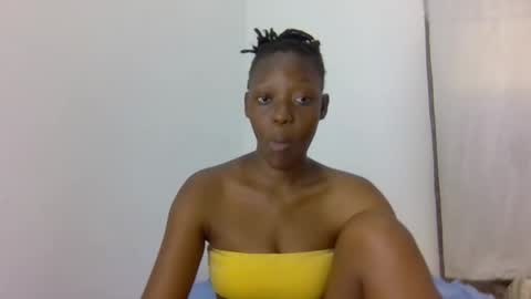 prettydollk_dons online show from April 22, 9:33 am