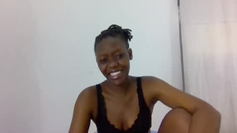 prettydollk_dons online show from April 24, 9:12 am