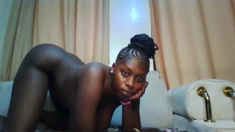 prettydulce online show from October 11, 2:59 pm