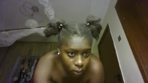 Snapshot of prettydulce chatting on June 8, 3:40 am prettydulce online show from June 8, 3:40 am