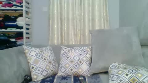 Snapshot of prettyela chatting on September 12, 12:44 am PrettyEla online show from September 12, 12:44 am