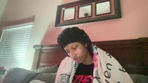 Snapshot of prettyfacefemale chatting on May 20, 5:41 pm prettyfacefemale online show from May 20, 5:41 pm
