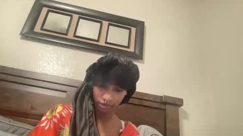 Snapshot of prettyfacefemale chatting on June 6, 7:29 pm prettyfacefemale online show from June 6, 7:29 pm