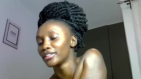 Pretty darkskin doll online show from April 24, 10:23 pm