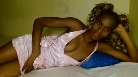 Snapshot of prettygoddess1 chatting on June 14, 4:31 pm Mary online show from June 14, 4:31 pm