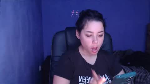 prettyjulliette online show from January 19, 1:55 pm