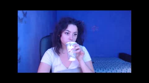 prettyjulliette online show from January 23, 10:43 am