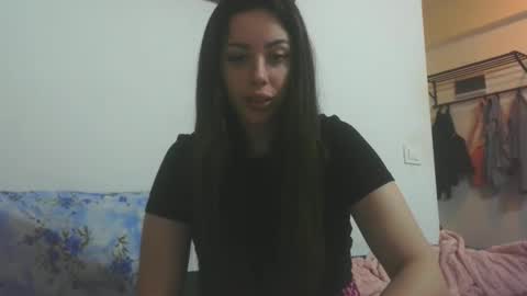 Snapshot of prettyjulliette chatting on May 11, 8:50 pm prettyjulliette online show from May 11, 8:50 pm