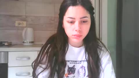 Snapshot of prettyjulliette chatting on May 17, 1:07 pm prettyjulliette online show from May 17, 1:07 pm