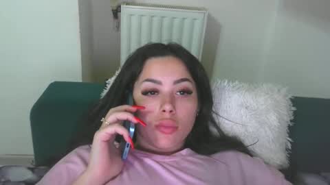 Snapshot of prettyjulliette chatting on May 18, 3:29 pm prettyjulliette online show from May 18, 3:29 pm