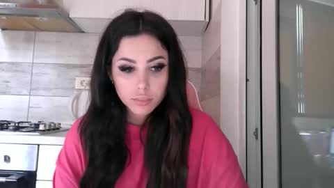 Snapshot of prettyjulliette chatting on May 22, 11:38 am prettyjulliette online show from May 22, 11:38 am