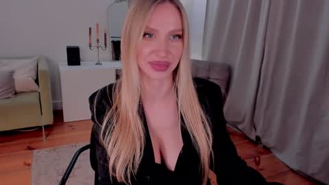 Snapshot of prettyk1ller chatting on January 17, 3:55 am Eva online show from January 17, 3:55 am