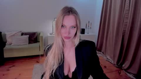 Snapshot of prettyk1ller chatting on March 2, 10:59 pm Eva online show from March 2, 10:59 pm