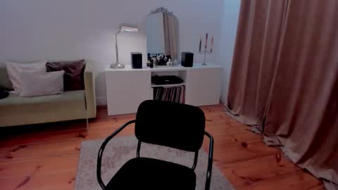 Snapshot of prettyk1ller chatting on March 11, 1:37 am Eva online show from March 11, 1:37 am