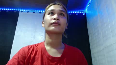 Kate online show from January 2, 7:33 am