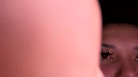 Snapshot of prettylatinamomma01 chatting on October 16, 6:20 pm prettylatinamomma01 online show from October 16, 6:20 pm