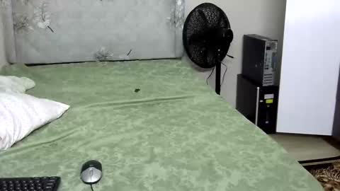 Snapshot of prettylemmy chatting on October 11, 6:45 am Prettylemmy online show from October 11, 6:45 am