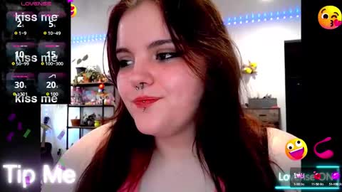 Snapshot of prettypearl123 chatting on September 27, 5:51 pm pretttypearl online show from September 27, 5:51 pm