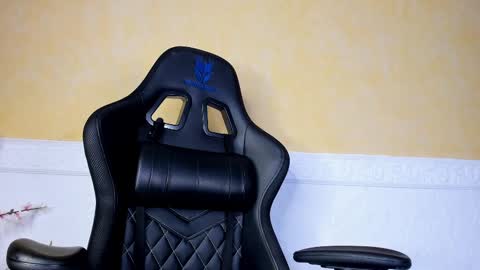 Snapshot of prettypervyx chatting on February 11, 7:54 am Laura Onlyfans 40OFF online show from February 11, 7:54 am