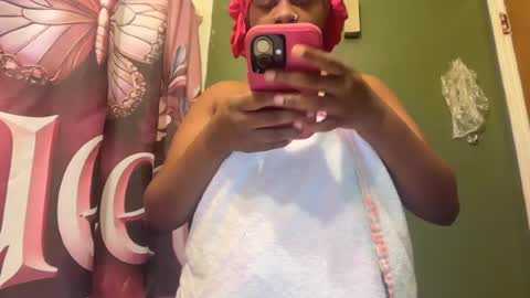 prettypssyred05 online show from July 26, 1:07 pm