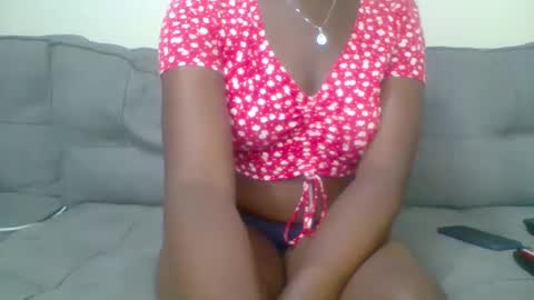 Snapshot of prettyqueen254 chatting on January 8, 10:48 pm pretty queen online show from January 8, 10:48 pm