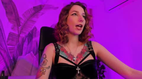 Mila -NONUDE MODEL online show from January 20, 10:29 am