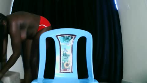 prettyreen online show from April 3, 5:38 am