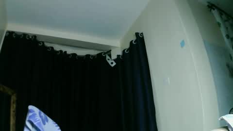 prettyreen online show from April 21, 2:51 am