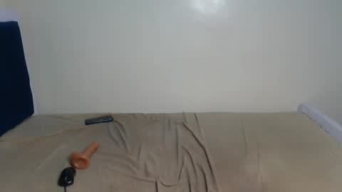 Rosalia online show from April 18, 3:16 pm