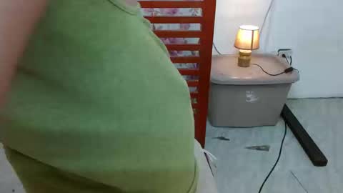 SHIELA MAE online show from September 23, 11:57 am