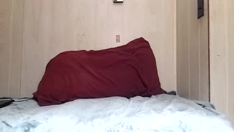 prettysolidd7 online show from December 2, 8:52 am