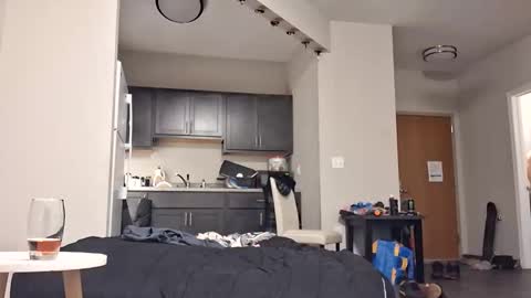 prettysolidd7 online show from September 28, 4:29 am