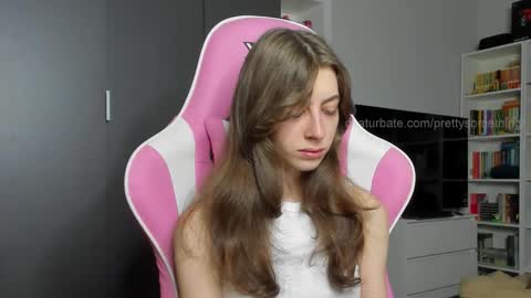 Sophie  next stream will be at Monday  i will wait you guys  online show from October 24, 6:10 am
