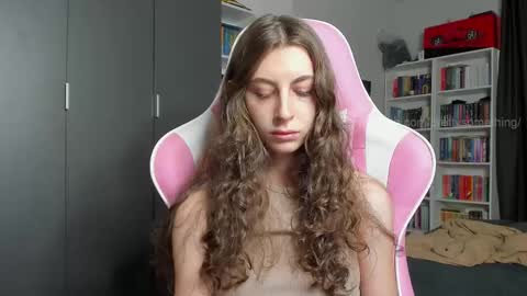 Snapshot of prettysomething chatting on March 11, 1:39 pm Sophie next stream will be at Monday i will wait you guys online show from March 11, 1:39 pm