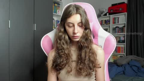 Snapshot of prettysomething chatting on March 25, 11:05 am Sophie next stream will be at Monday i will wait you guys online show from March 25, 11:05 am