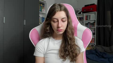 Snapshot of prettysomething chatting on March 27, 6:08 am Sophie next stream will be at Monday i will wait you guys online show from March 27, 6:08 am