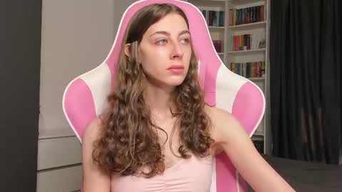 Snapshot of prettysomething chatting on July 27, 7:04 am Sophie next stream will be at Monday i will wait you guys online show from July 27, 7:04 am