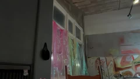 Snapshot of prettyunicorn555 chatting on October 25, 5:04 am Dahlia online show from October 25, 5:04 am