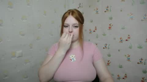 Snapshot of prettyvalerii_ chatting on July 8, 10:31 am Valeri online show from July 8, 10:31 am