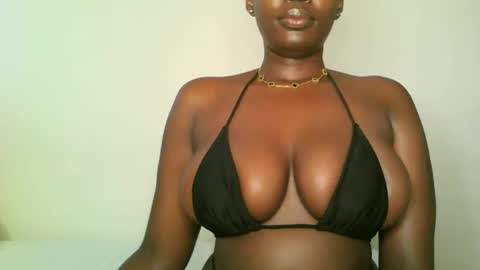 prettyvishy online show from February 12, 5:47 am