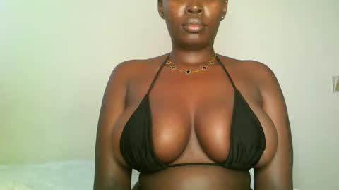 prettyvishy online show from February 20, 7:12 am