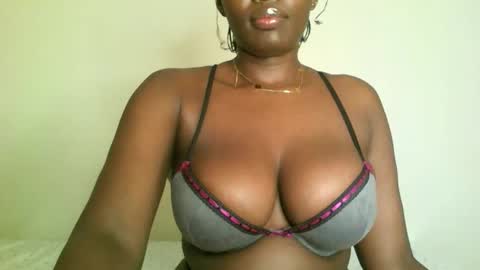 prettyvishy online show from March 18, 3:53 am