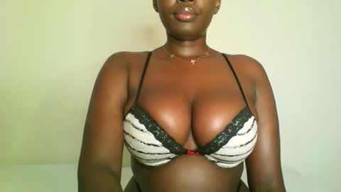 prettyvishy online show from April 4, 4:55 am